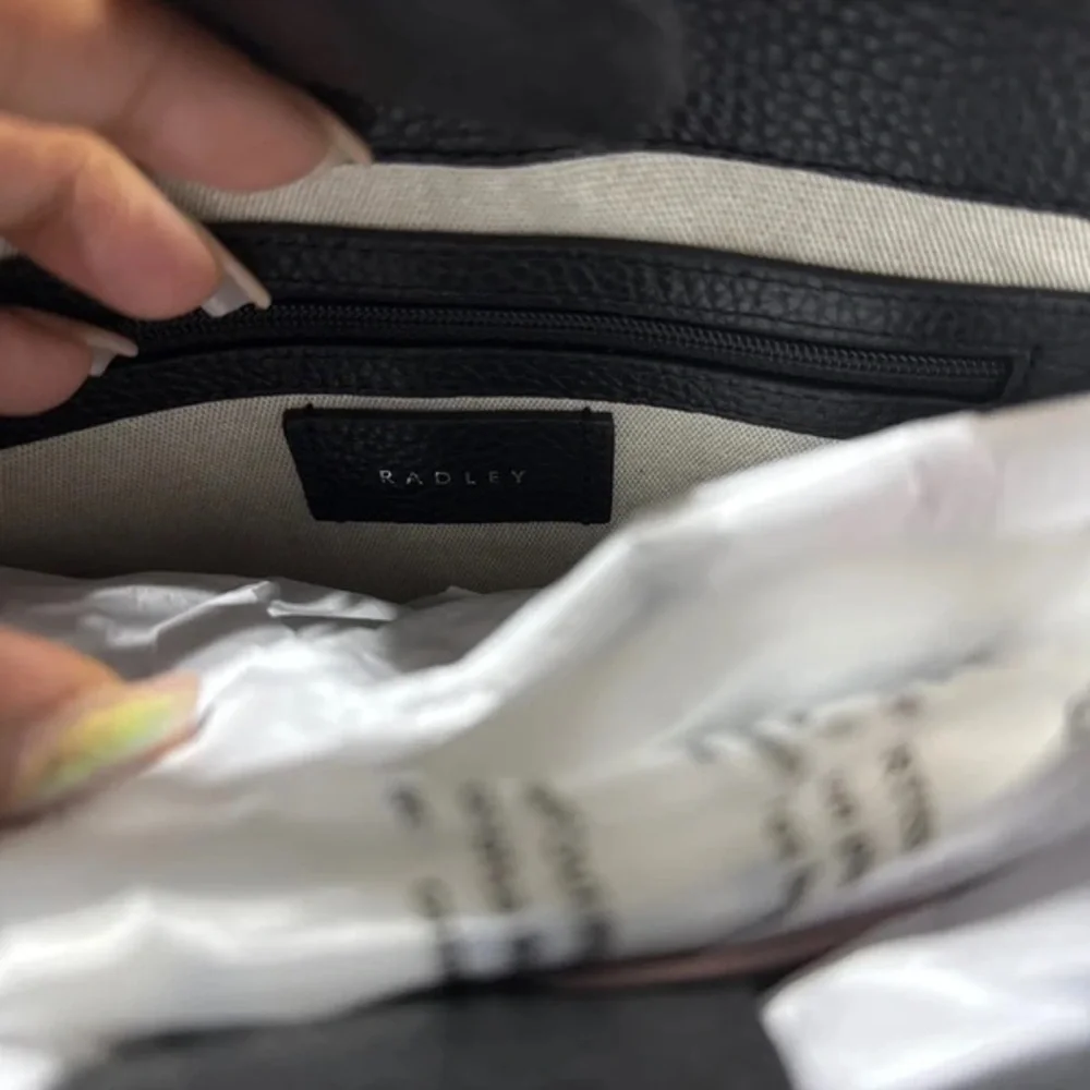 RADLEY LONDON Black Leather Satchel - Picture 4 of 4